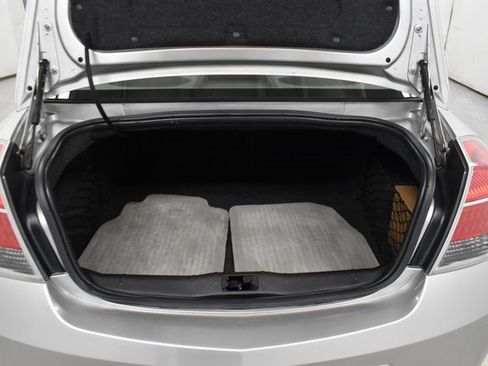 Used 2008 Saturn Aura XR w/ Premium Trim Package image 11