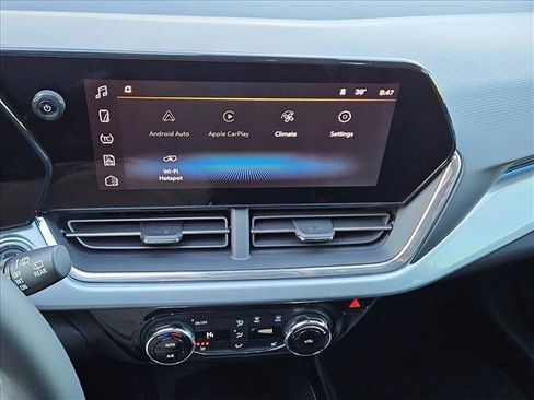 New 2026 Chevrolet Trax LT w/ LT Convenience Package image 12