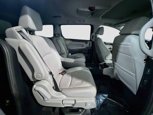 Used 2022 Honda Odyssey Touring image 22