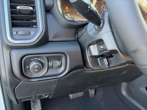 New 2026 RAM 2500 Laramie AWD/4WD image 21