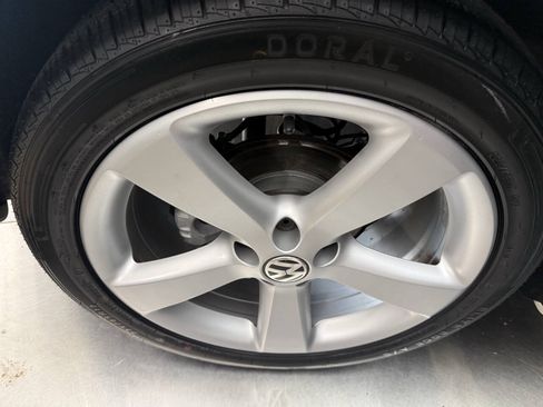 Used 2007 Volkswagen Beetle Triple White Edition FWD image 27