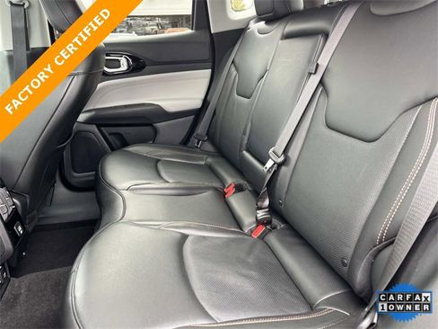 Certified 2022 Jeep Compass Limited image 19