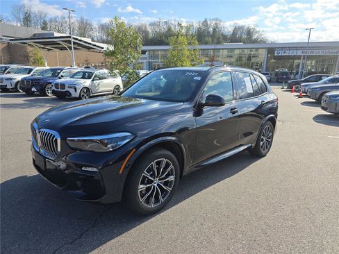 Used 2021 BMW X5 xDrive40i w/ M Sport Package image 8