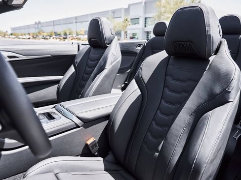 Used 2022 BMW 840i Convertible RWD image 40