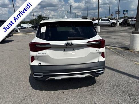 Used 2021 Kia Seltos EX AWD/4WD image 4