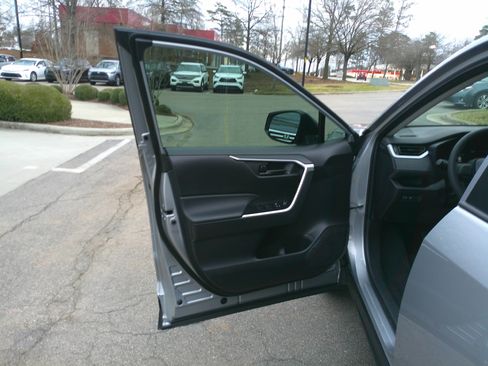 Used 2025 Toyota RAV4 LE image 17