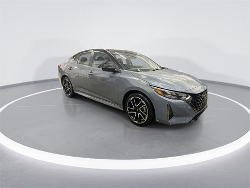 New 2025 Nissan Sentra SR image 2