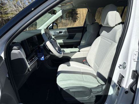 New 2026 Hyundai Santa Fe SE image 13