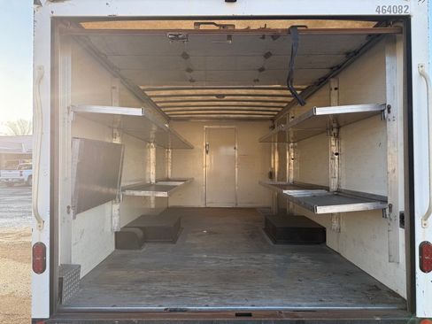 Used 2021 Ford E-350 and Econoline 350 Super Duty w/ Power Windows & Locks Group image 4