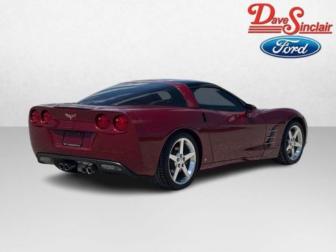 Used 2006 Chevrolet Corvette Coupe w/ Preferred Equipment Group RWD image 7