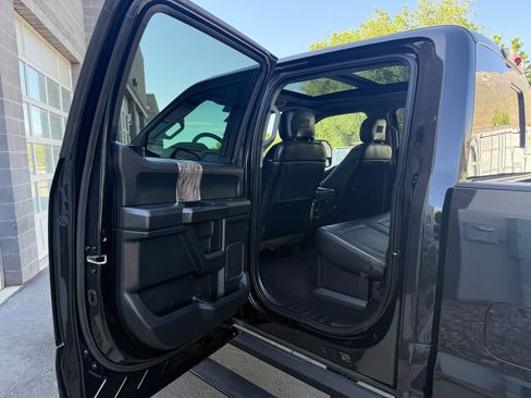 Used 2019 Ford F250 Lariat w/ Lariat Ultimate Package AWD/4WD image 35