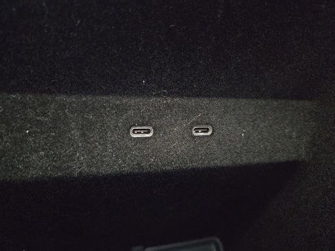 Used 2022 Rivian R1S Launch Edition AWD/4WD image 34