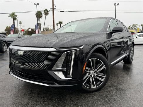 Used 2026 Cadillac Lyriq Luxury RWD image 1
