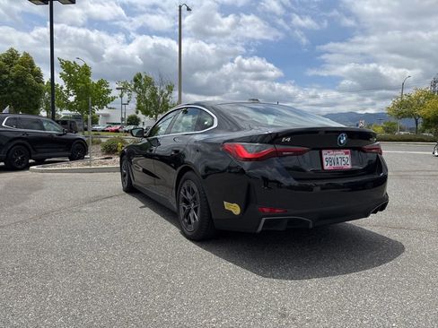Used 2022 BMW i4 eDrive40 RWD image 7