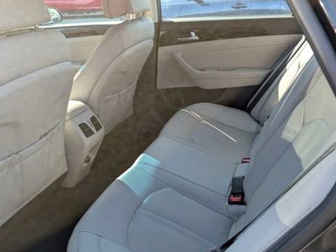 Used 2017 Hyundai Sonata Limited FWD image 10