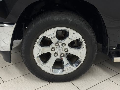 Used 2023 RAM 1500 Big Horn AWD/4WD image 11