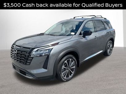 New 2026 Nissan Pathfinder Platinum w/ Cargo Package