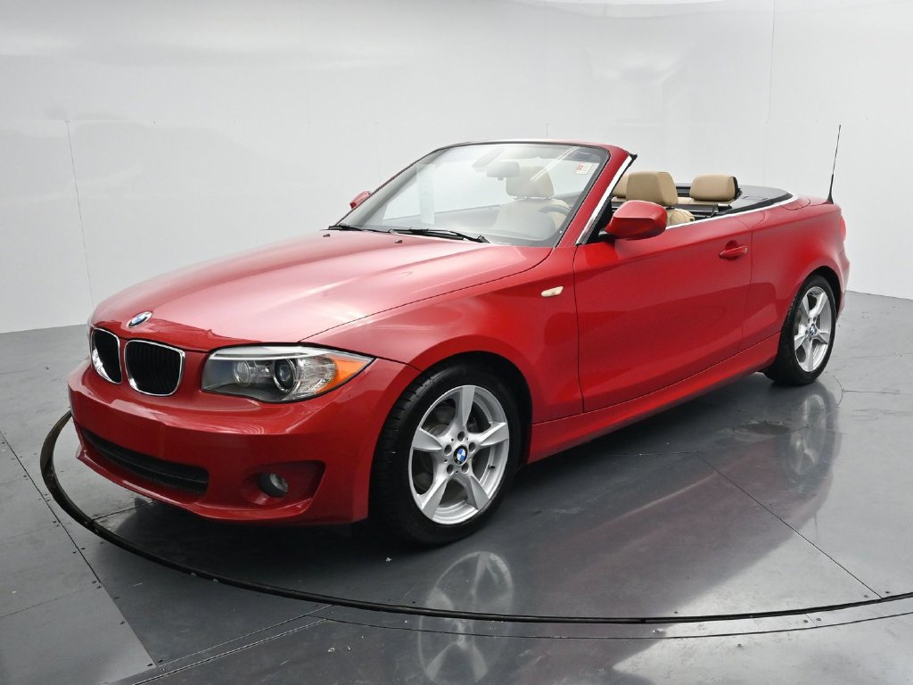 Used 2012 BMW 128i Convertible RWD image 4