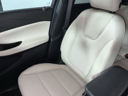 Used 2023 Buick Encore GX Essence w/ Advanced Technology Package FWD image 27