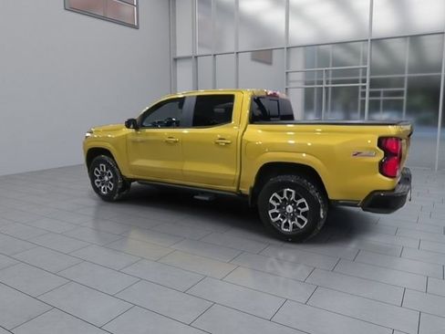 Used 2023 Chevrolet Colorado Z71 w/ Z71 Convenience Package 2 image 6
