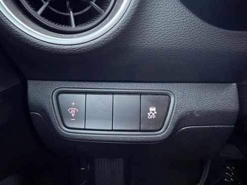 Used 2023 Kia Forte LXS FWD image 17