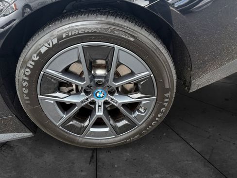 Used 2024 BMW i4 xDrive40i image 29