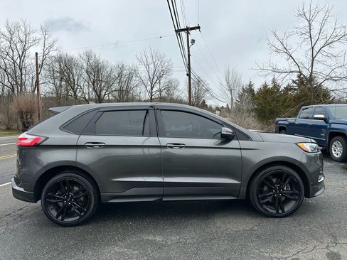 Used 2019 Ford Edge ST w/ Equipment Group 401A image 8