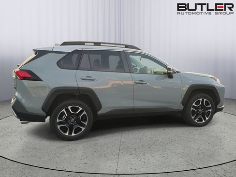 Used 2019 Toyota RAV4 Adventure w/ Cold Weather Package AWD/4WD image 7