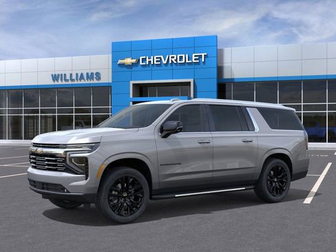 New 2026 Chevrolet Suburban Premier image 2