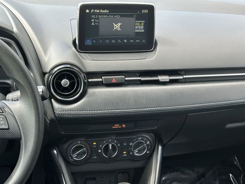 Used 2018 Toyota Yaris iA image 27