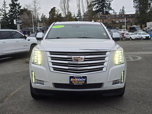 Used 2019 Cadillac Escalade ESV Platinum AWD/4WD image 8