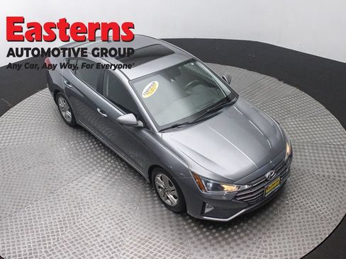 Used 2019 Hyundai Elantra Value Edition w/ Cargo Package FWD image 3