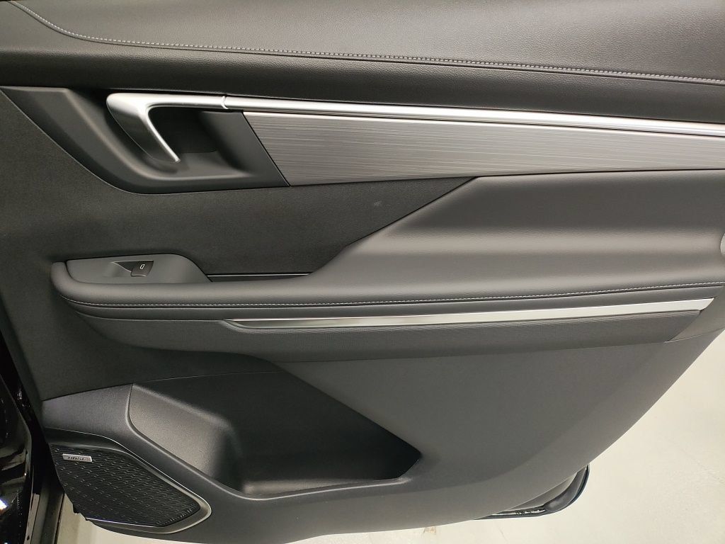 New 2026 Buick Enclave Preferred w/ Power Package FWD image 17