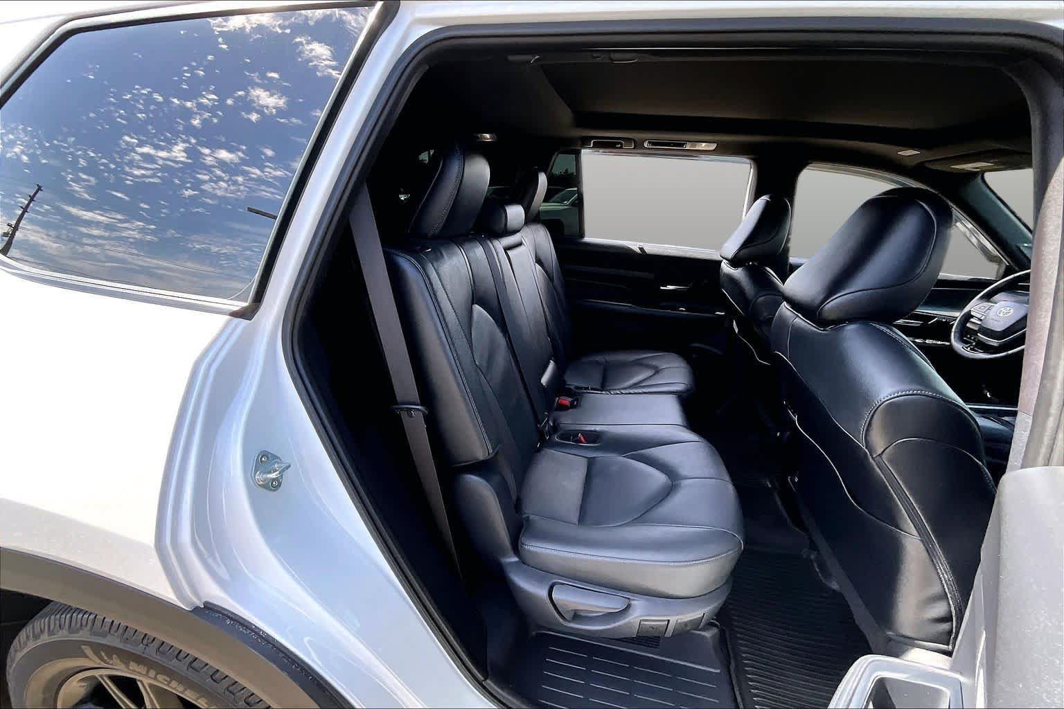 Certified 2025 Toyota Grand Highlander AWD Hybrid image 19