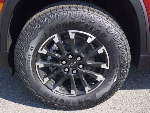 New 2026 Chevrolet Traverse Z71 w/ Enhanced Driving Package image 10