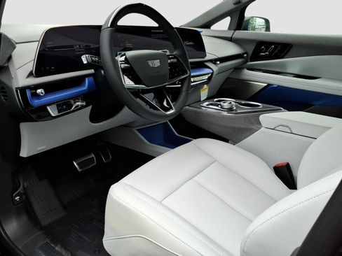 New 2027 Cadillac Optiq Sport w/ LPO, Floor Liner Package AWD/4WD image 12