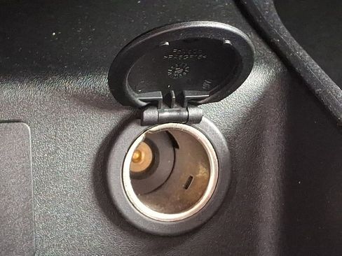 Used 2020 Ford Fusion SE FWD image 26
