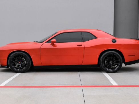 Used 2023 Dodge Challenger R/T w/ Blacktop Package RWD image 10