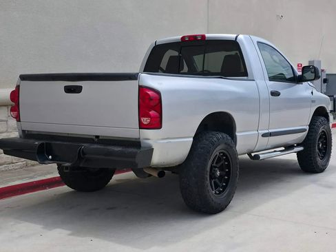 Used 2008 Dodge Ram 1500 Truck SLT AWD/4WD image 3