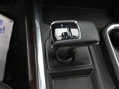 Used 2024 Chevrolet Silverado 1500 LT Trail Boss w/ Convenience Package II AWD/4WD image 13