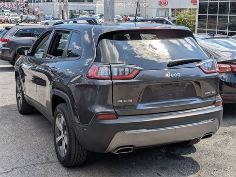 Used 2022 Jeep Cherokee Limited image 8