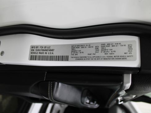 Used 2022 Jeep Grand Cherokee Limited 4xe image 45