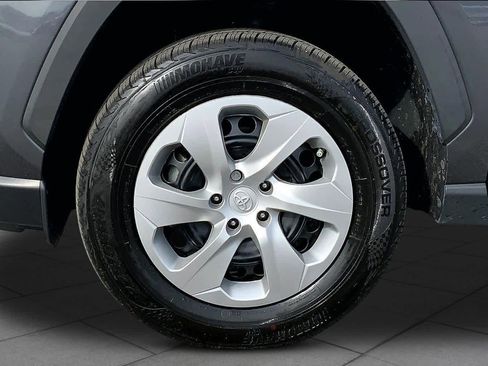 Used 2023 Toyota RAV4 LE FWD image 11