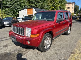 Used 2006 Jeep Commander 4WD image 1