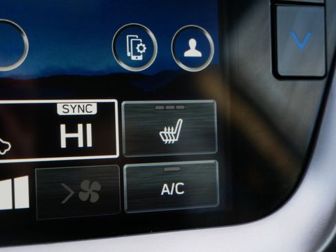 Used 2025 Subaru Outback Onyx Edition w/ Tech Package 3 image 31