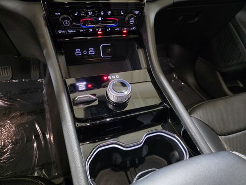 Used 2023 Jeep Grand Cherokee L Limited w/ Luxury Tech Group II AWD/4WD image 27