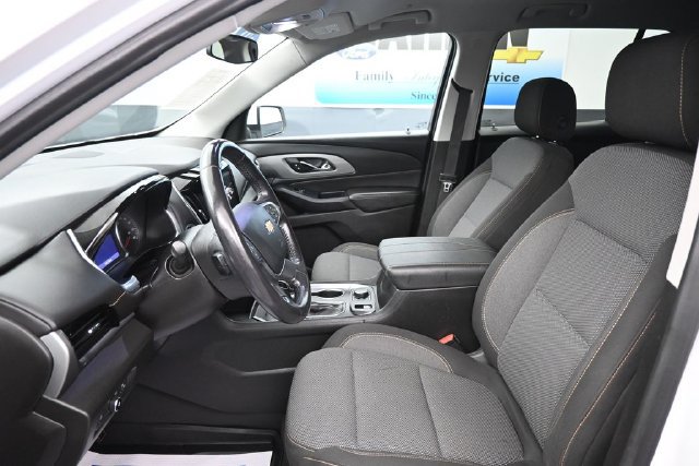 Used 2021 Chevrolet Traverse LT FWD image 14