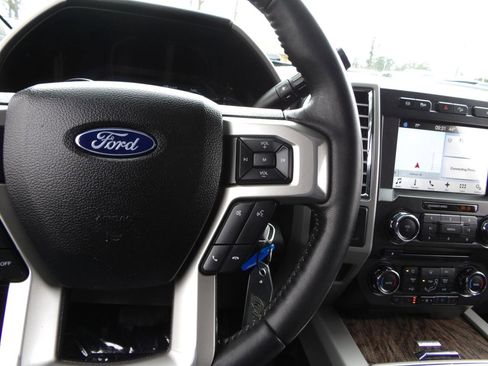 Used 2017 Ford F250 Lariat w/ Lariat Value Package image 30