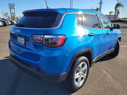 Used 2023 Jeep Compass Sport AWD/4WD image 4