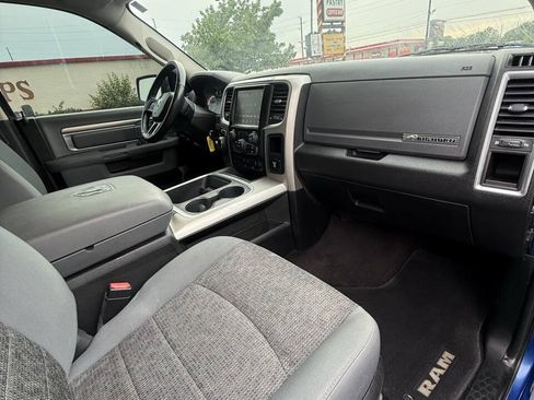 Used 2017 RAM 1500 Big Horn AWD/4WD image 23